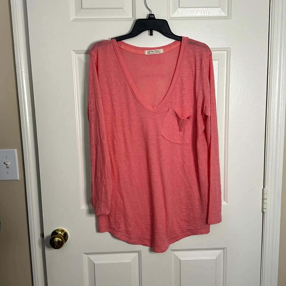 Free people we the free tee EUC size medium